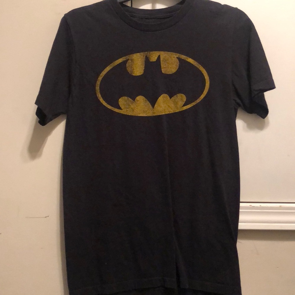 Batman T-shirt Small (runs XS)